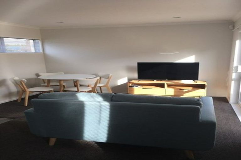 Photo of property in 4/10 Burrows Place, Frankton, Hamilton, 3204