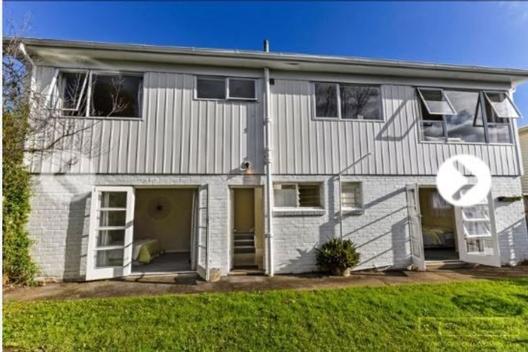 Photo of property in 2/117 Rangatira Road, Beach Haven, Auckland, 0626