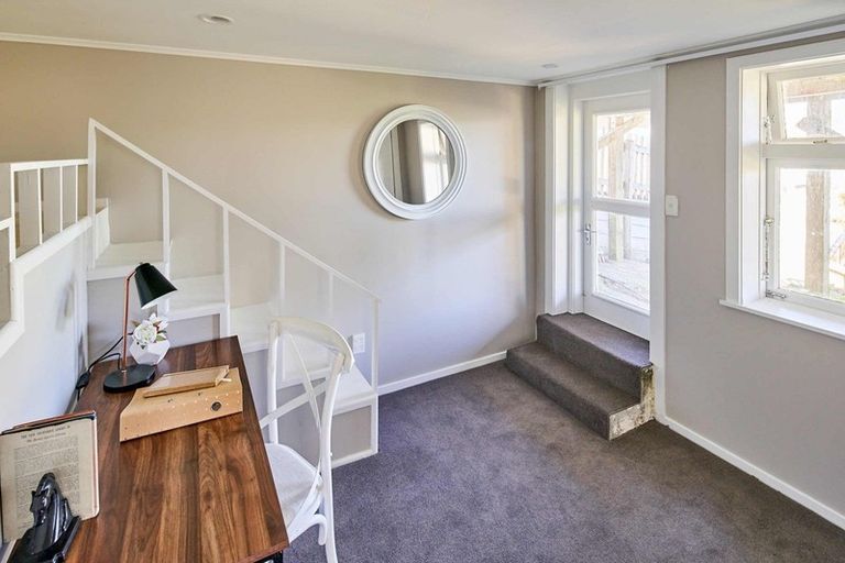 Photo of property in 28 Chesterton Street, Johnsonville, Wellington, 6037