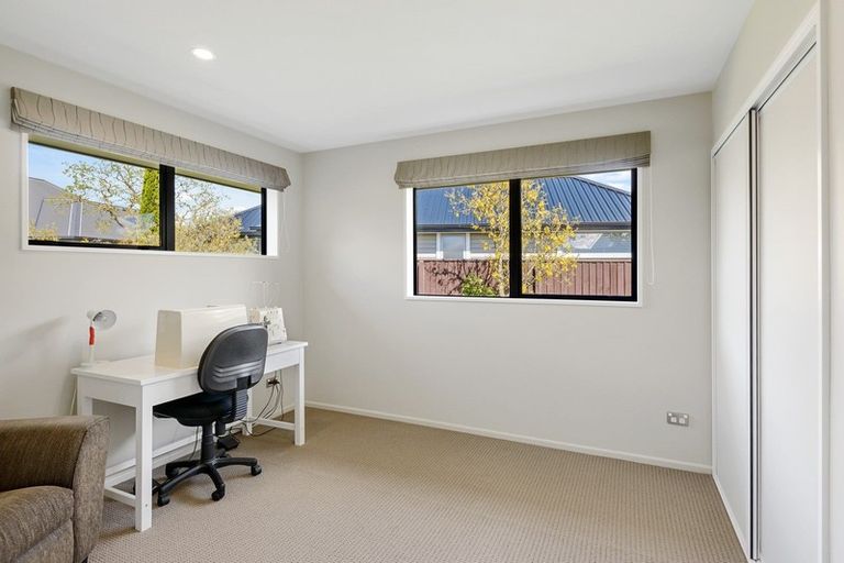 Photo of property in 15 Six Silvers Avenue, Halswell, Christchurch, 8025