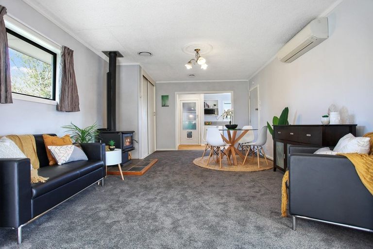 Photo of property in 22 Tuckers Road, Redwood, Christchurch, 8051