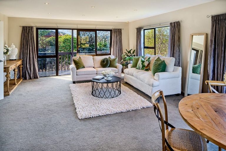 Photo of property in 25 Longitude Place, Whitby, Porirua, 5024