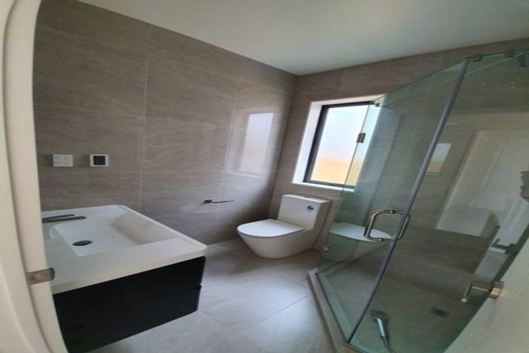 Photo of property in 19 Thomas Rielly Avenue, Hobsonville, Auckland, 0616