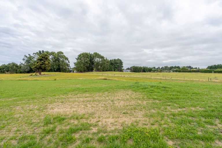 Photo of property in 10 Ochail Way, Otatara, 9879