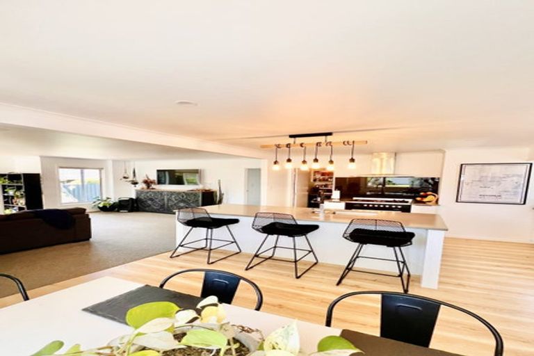 Photo of property in 10 Waitawa Place, Lynmore, Rotorua, 3010