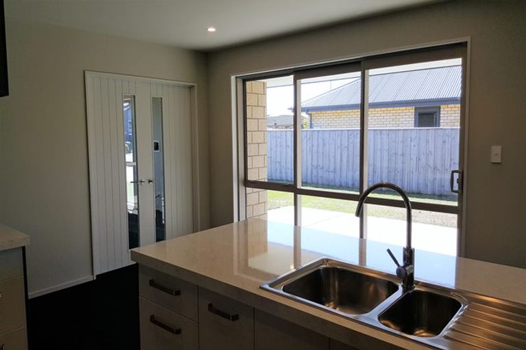 Photo of property in 77 Willowside Place, Amberley, 7410