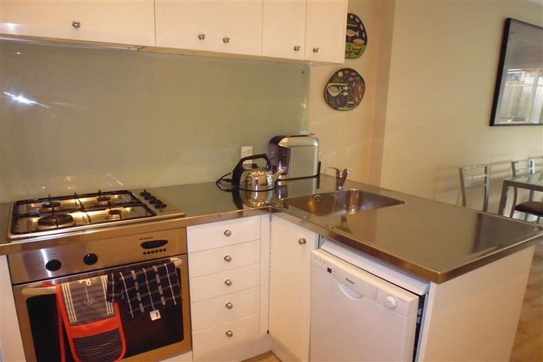 Photo of property in 8 Watson Street, Te Aro, Wellington, 6011