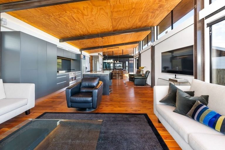 Photo of property in 69a Beachville Road, Redcliffs, Christchurch, 8081