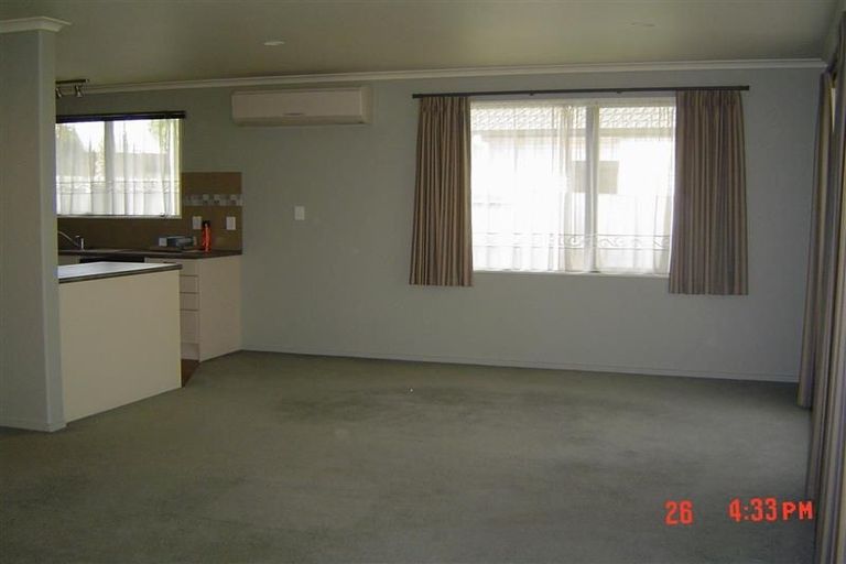 Photo of property in 96 Rototuna Road, Rototuna, Hamilton, 3210