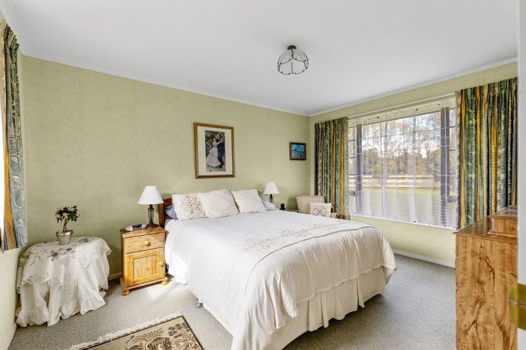 Photo of property in 205-233 Fitzherbert Road East, Aokautere, Palmerston North, 4471