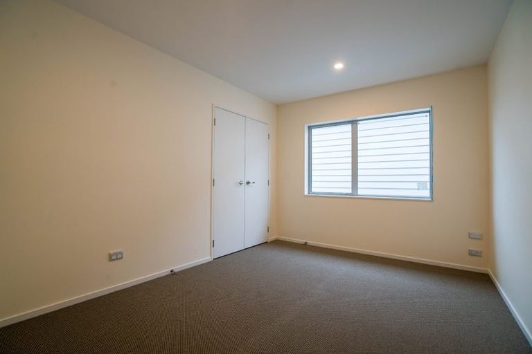 Photo of property in 24c Bradbury Road, Botany Downs, Auckland, 2010