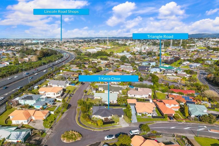 Photo of property in 5 Kasia Close, Massey, Auckland, 0614