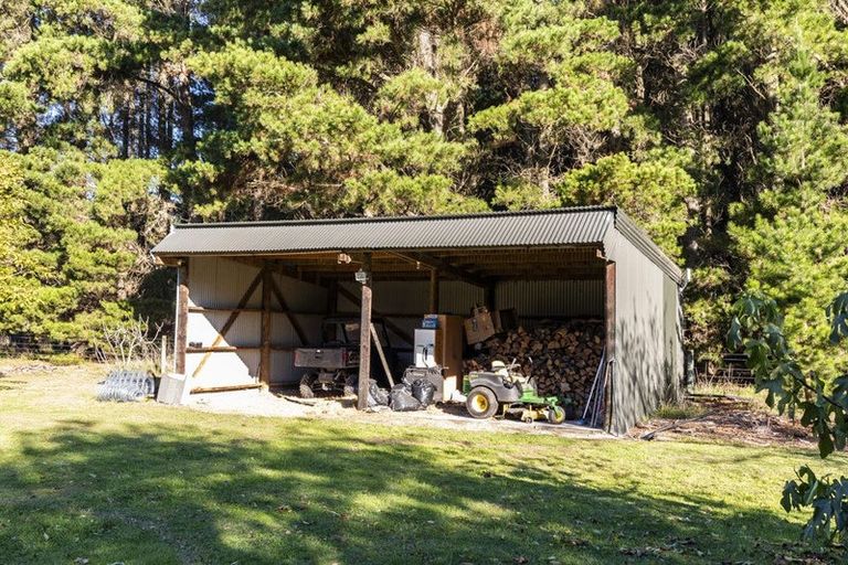 Photo of property in 1499 Tram Road, Swannanoa, Rangiora, 7475