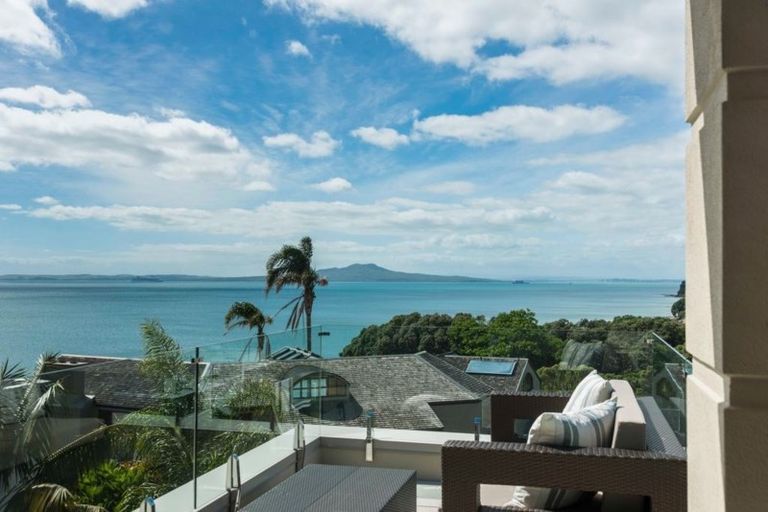 Photo of property in 17 Brighton Terrace, Mairangi Bay, Auckland, 0630