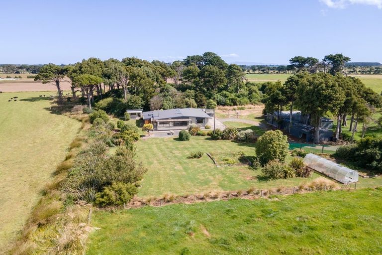 Photo of property in 49 Ferry Road, West Plains, Invercargill, 9879