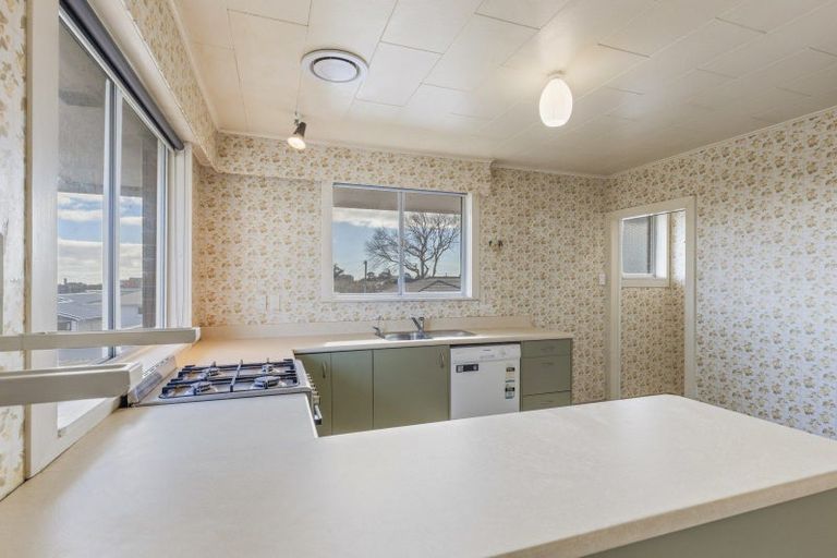 Photo of property in 164a Tukapa Street, Westown, New Plymouth, 4310