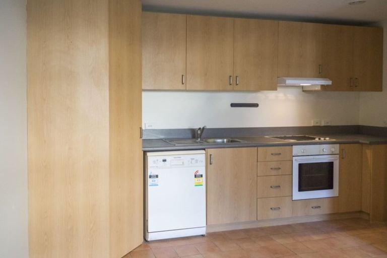 Photo of property in 31-41 Pirie Street, Mount Victoria, Wellington, 6011