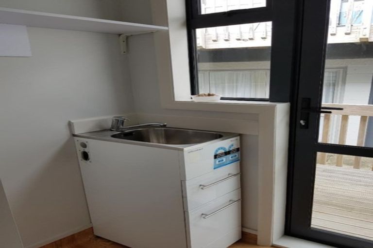 Photo of property in 33 Cherry Road, Bucklands Beach, Auckland, 2014