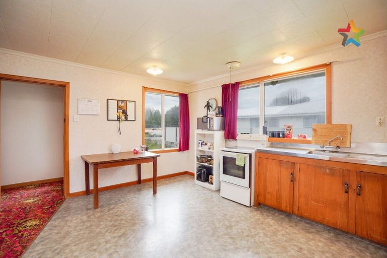 Photo of property in 75 Durham Street, Waikiwi, Invercargill, 9810