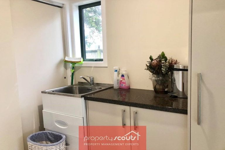 Photo of property in 38 Record Street, Fitzroy, New Plymouth, 4312