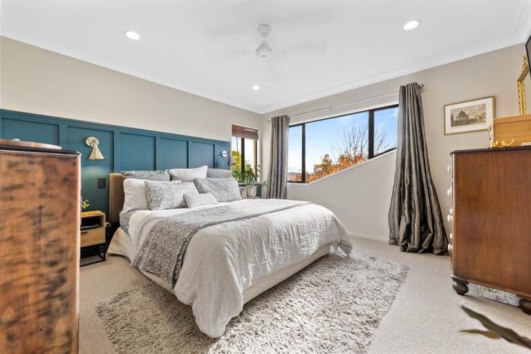 Photo of property in 33 Greenfield Drive, Western Heights, Hamilton, 3200