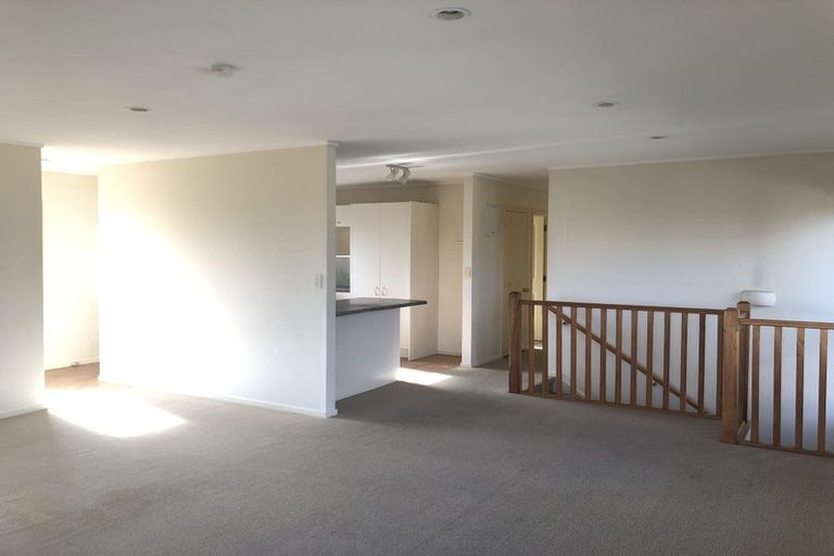 Photo of property in 726b East Coast Road, Pinehill, Auckland, 0632