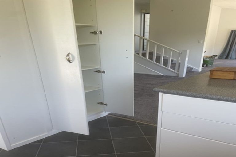 Photo of property in 1/126 Tirohanga Road, Tirohanga, Lower Hutt, 5010