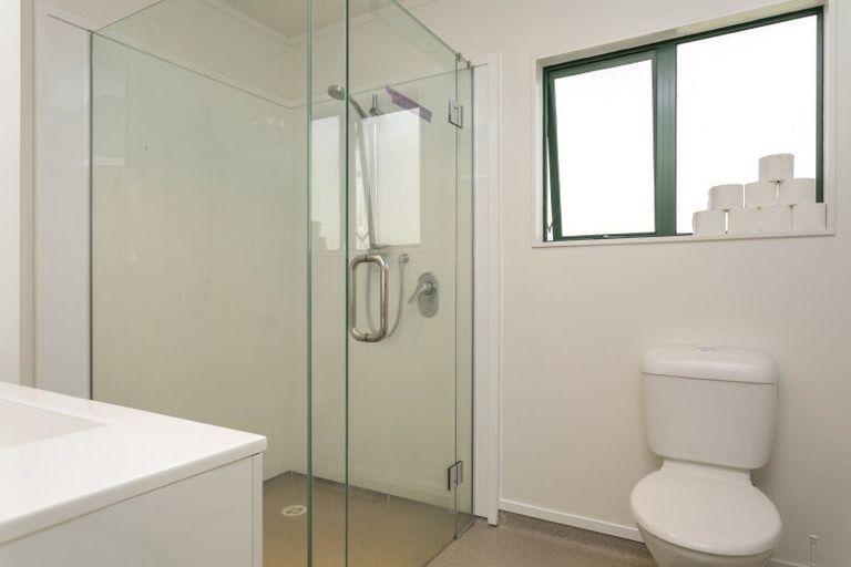 Photo of property in 2/199 Tauhara Road, Tauhara, Taupo, 3330