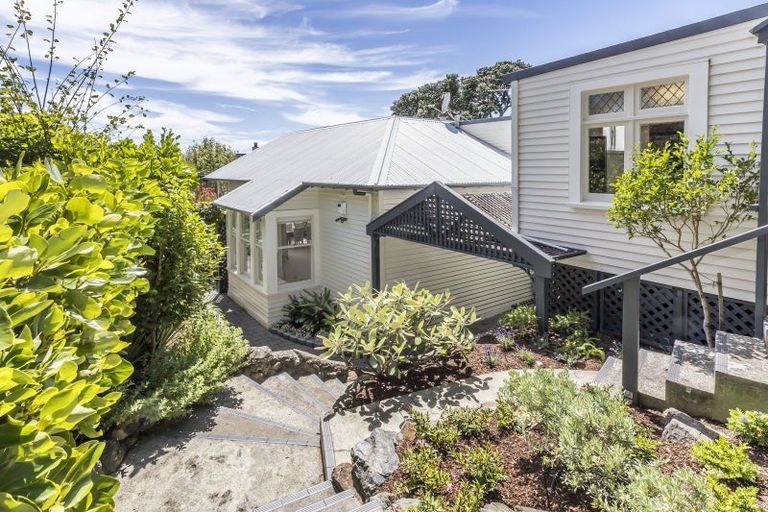 Photo of property in 7 Burnham Street, Seatoun, Wellington, 6022