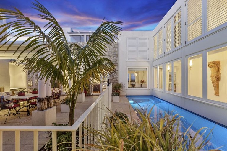 Photo of property in 9 Karahu Lane, Omaha, 0986