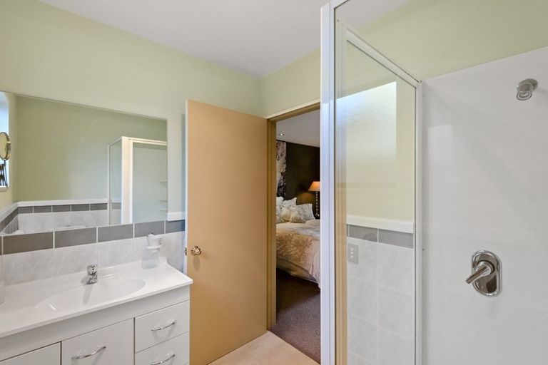 Photo of property in 14 Cam Place, Harewood, Christchurch, 8051