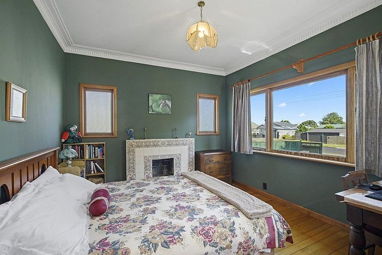 Photo of property in 17 Howden Street, Waiuku, 2123