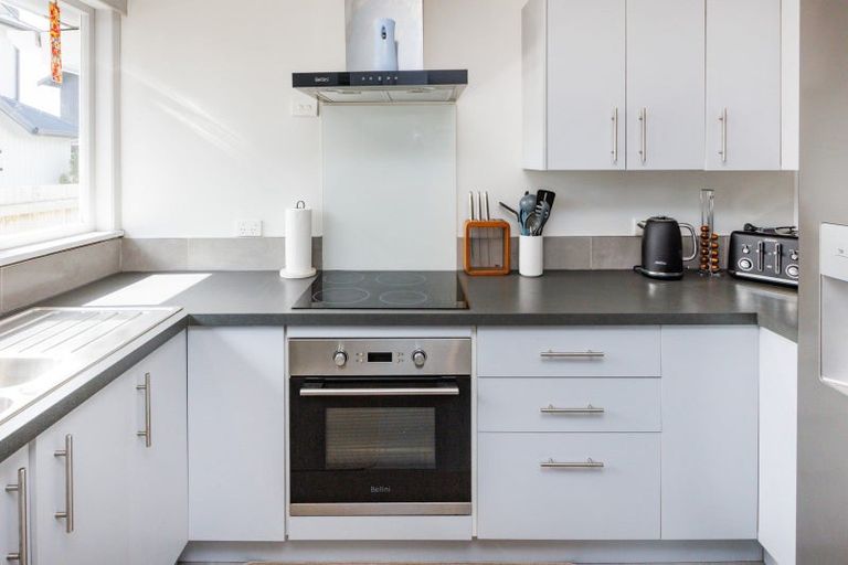 Photo of property in 958 Tremaine Avenue, Roslyn, Palmerston North, 4414