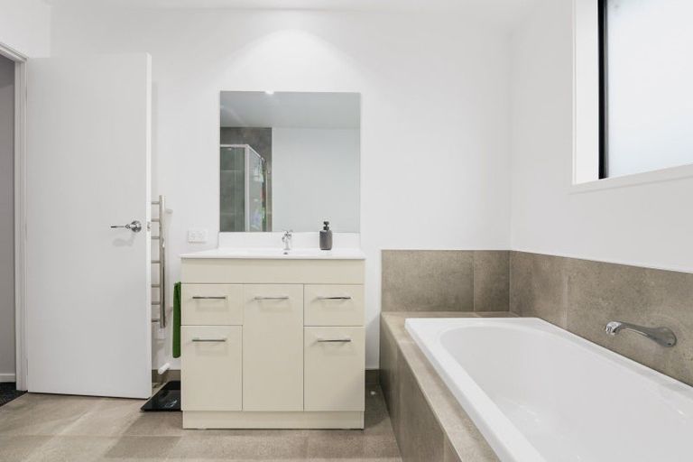 Photo of property in 19 Peake Road, Cambridge, Hamilton, 3283