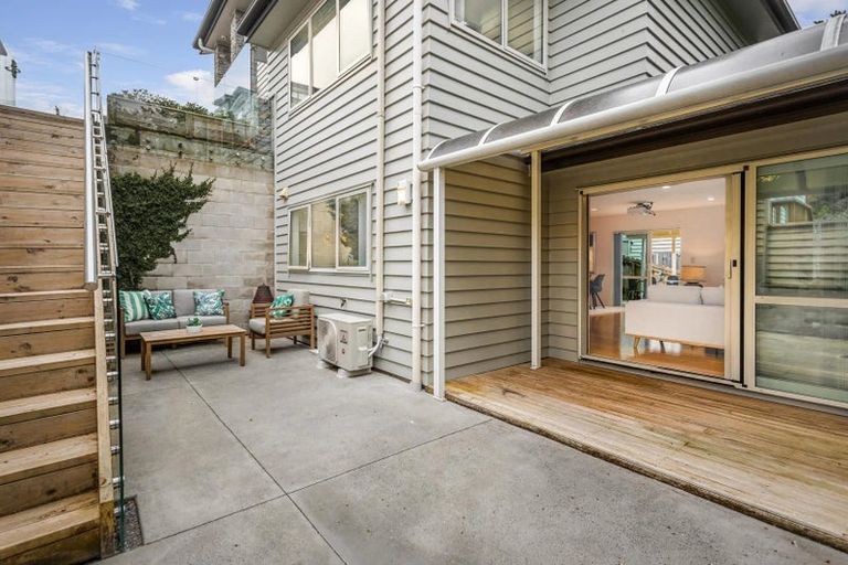 Photo of property in 676a East Coast Road, Pinehill, Auckland, 0630