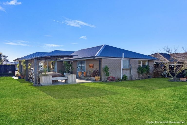 Photo of property in 37 Andesite Drive, Rolleston, 7614