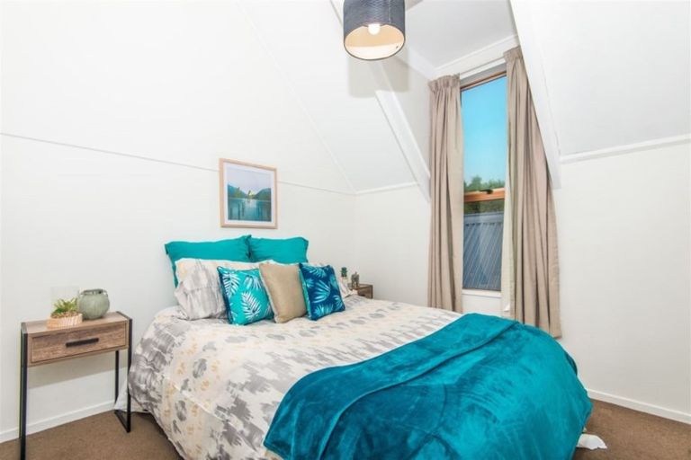 Photo of property in 25c Cedar Street, Maungaraki, Lower Hutt, 5010