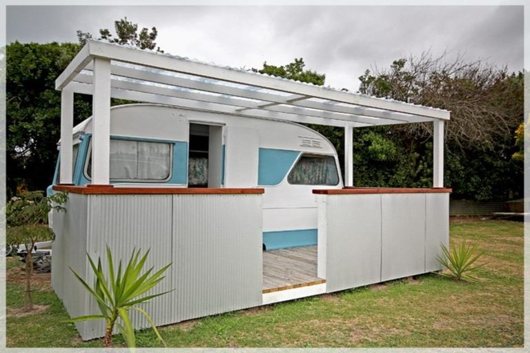 Photo of property in 14 Punga Street, Tangimoana, 4822