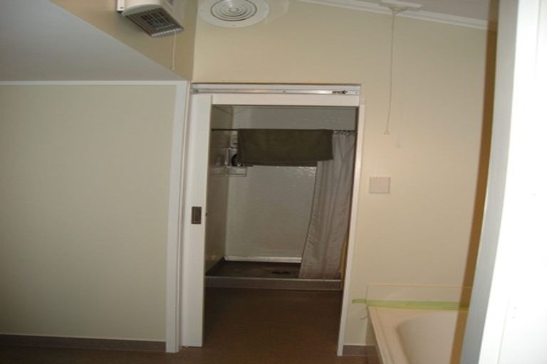 Photo of property in 52 Milne Terrace, Island Bay, Wellington, 6023