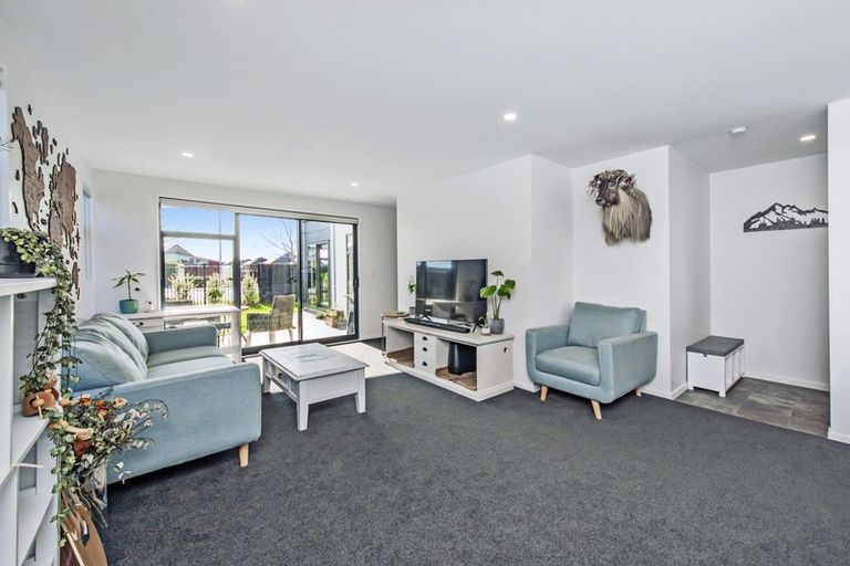 Photo of property in 109 Manakura Street, Russley, Christchurch, 8042