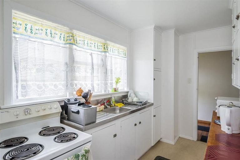 Photo of property in 141a-d Bedford Street, Cannons Creek, Porirua, 5024