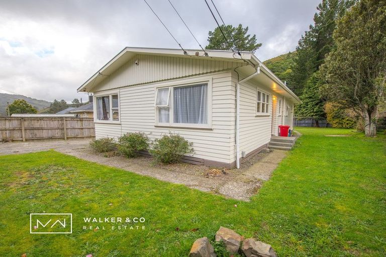 Photo of property in 61 Sunny Grove, Wainuiomata, Lower Hutt, 5014