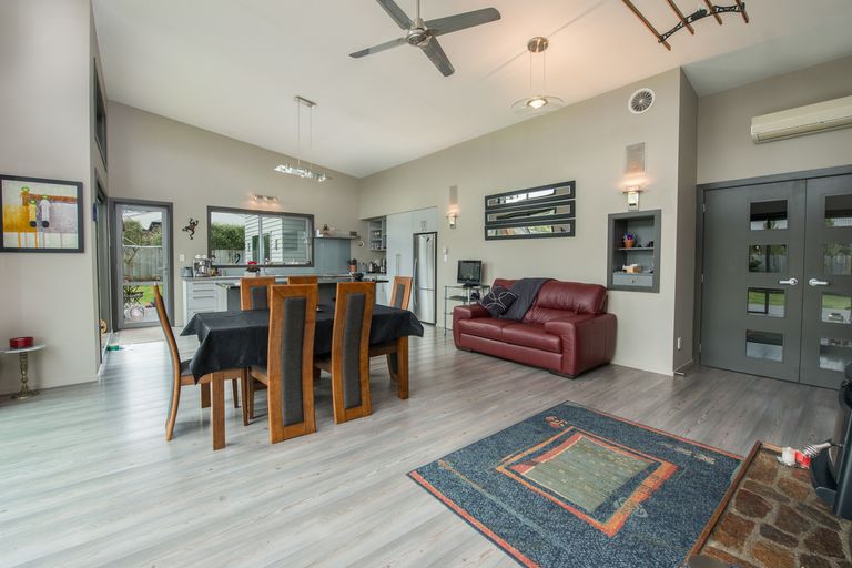 Photo of property in 16 Irwin Logan Drive, Mosgiel, 9024