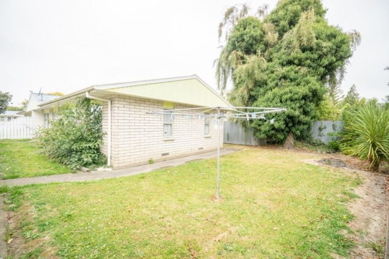 Photo of property in 3 Seddon Street, Takaro, Palmerston North, 4412