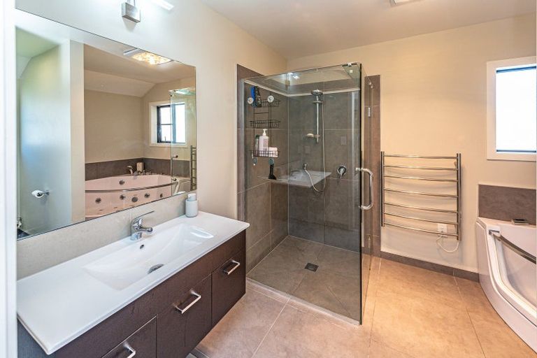 Photo of property in 33 Edith Collier Drive, Otamatea, Whanganui, 4500