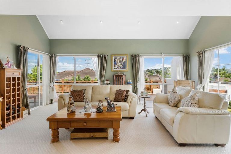 Photo of property in 66a Haseler Crescent, Howick, Auckland, 2014