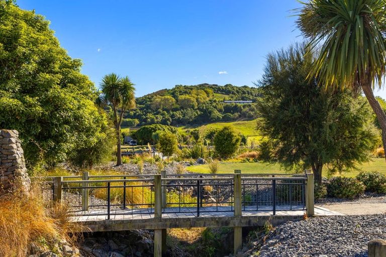 Photo of property in 6 Knowles Crescent, Kaikoura Flat, Kaikoura, 7371