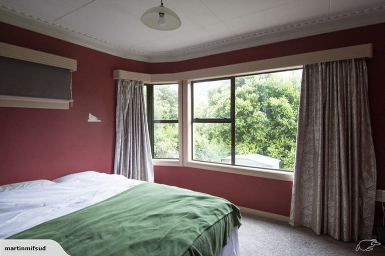 Photo of property in 24 Wharfdale Street, Macandrew Bay, Dunedin, 9014