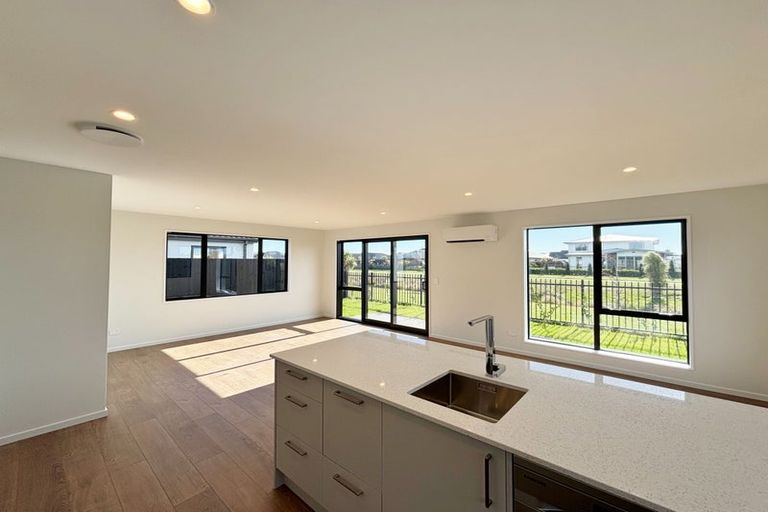 Photo of property in 19 Mckerrow Street, Marshland, Christchurch, 8083