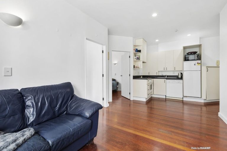 Photo of property in Terrace Tower Apartments, 1b/126 The Terrace, Wellington Central, Wellington, 6011
